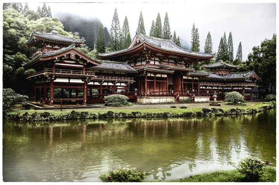 The Byodo-In Temple Valley of the Temples Memorial Park Kahaluu, O'ahu, Hawaii